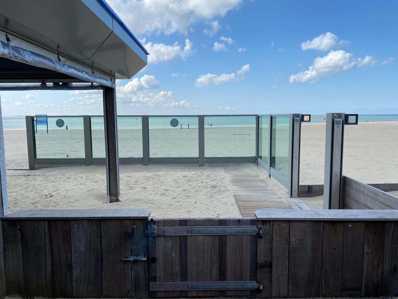 Beachrooms Pier 7 فليسينْخين الغرفة الصورة