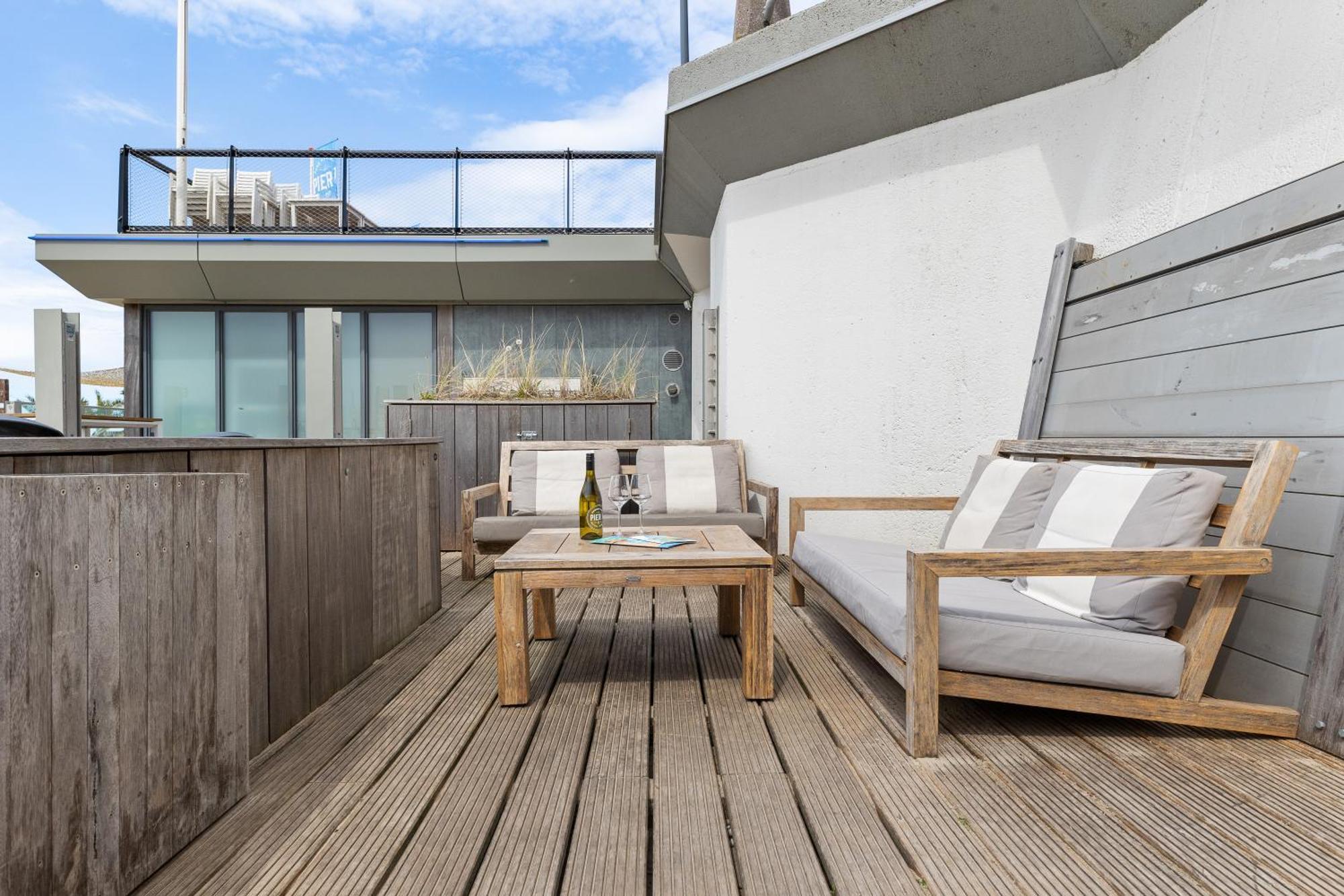 Beachrooms Pier 7 فليسينْخين الغرفة الصورة