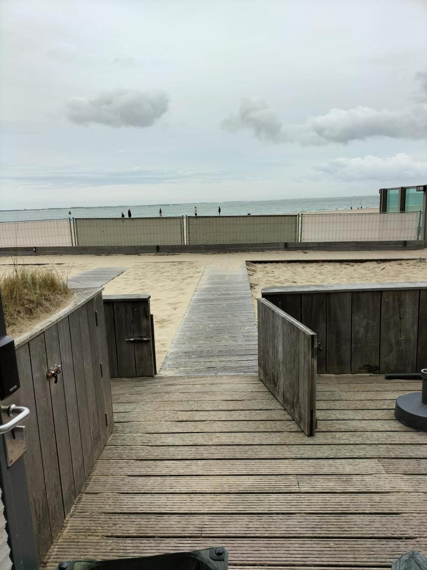Beachrooms Pier 7 فليسينْخين الغرفة الصورة